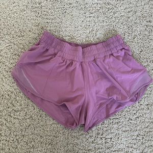 Lululemon Hotty Hot Short. 2.5” Inseam. Size 6. Velvet Dust